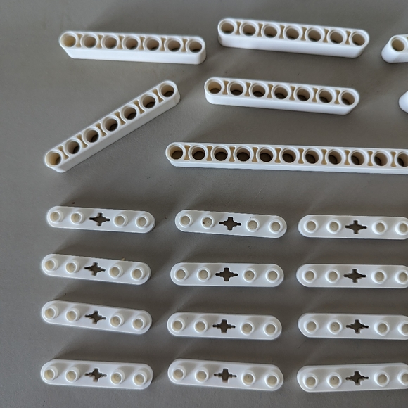 LEGO LOT OF 20 white MODIFIED bricks holes connectors technic star wars police - Picture 6 of 7